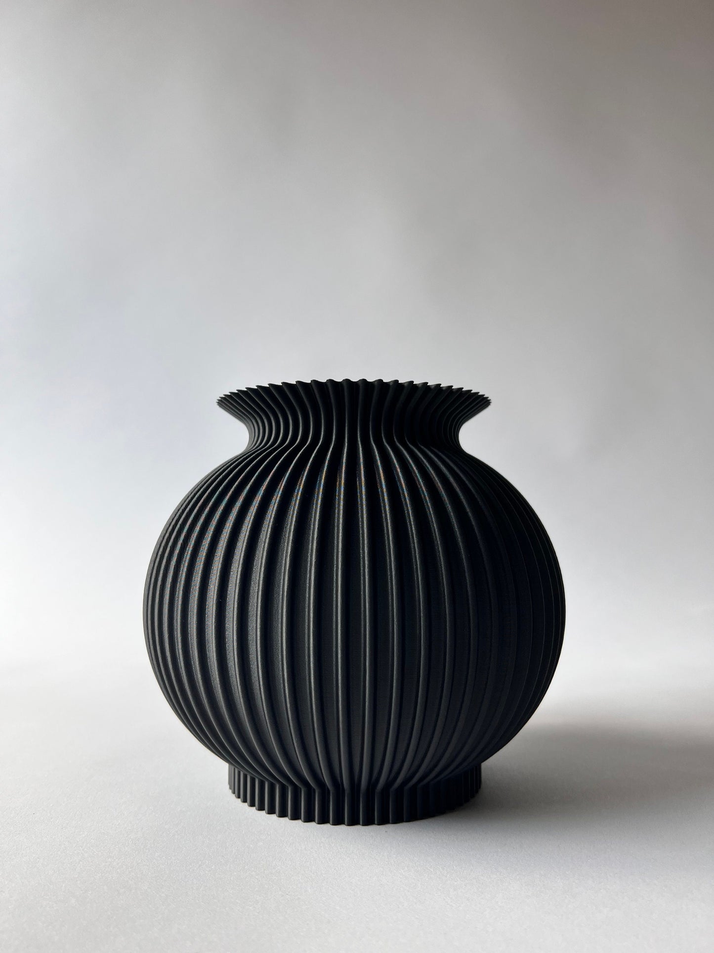 Black Dumpling Planter Pot